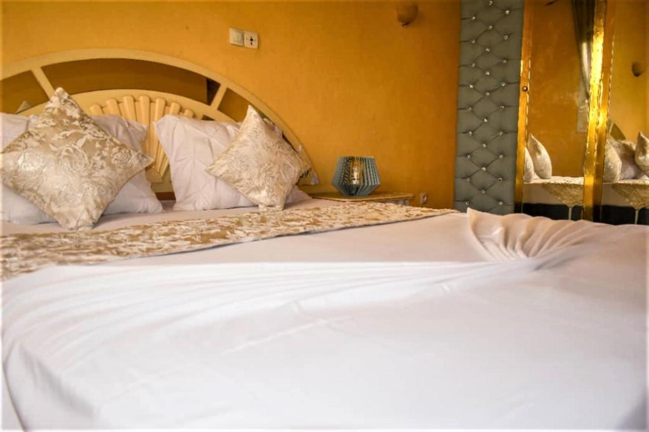 Residence Hoteliere Borel Denver ドゥアラ エクステリア 写真