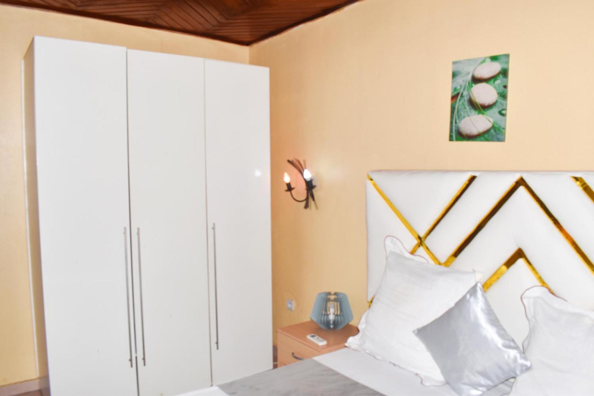 Residence Hoteliere Borel Denver ドゥアラ エクステリア 写真